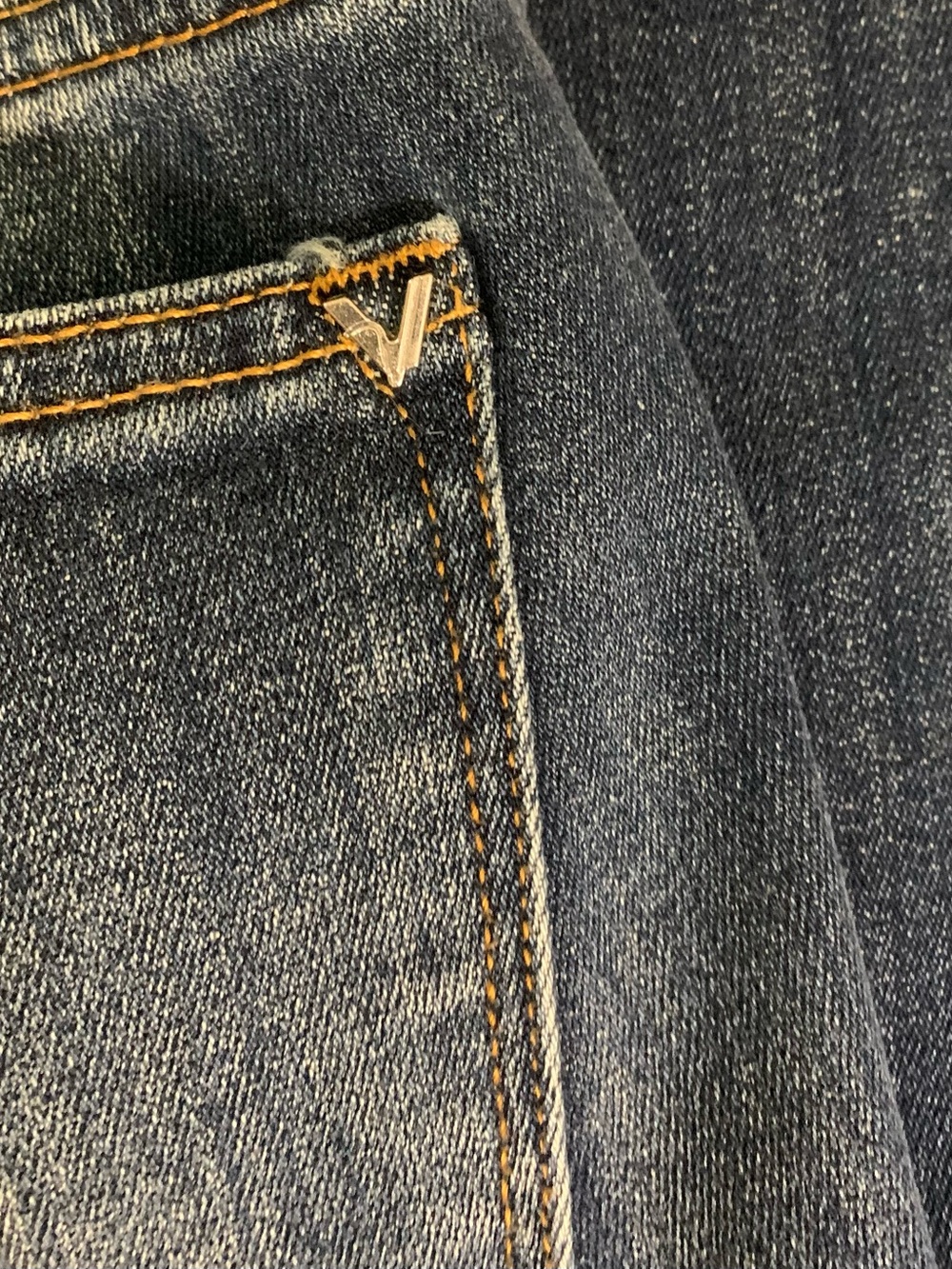 Vigoss Women's Faded Indigo Skinny Jeans - Picture 6 of 6